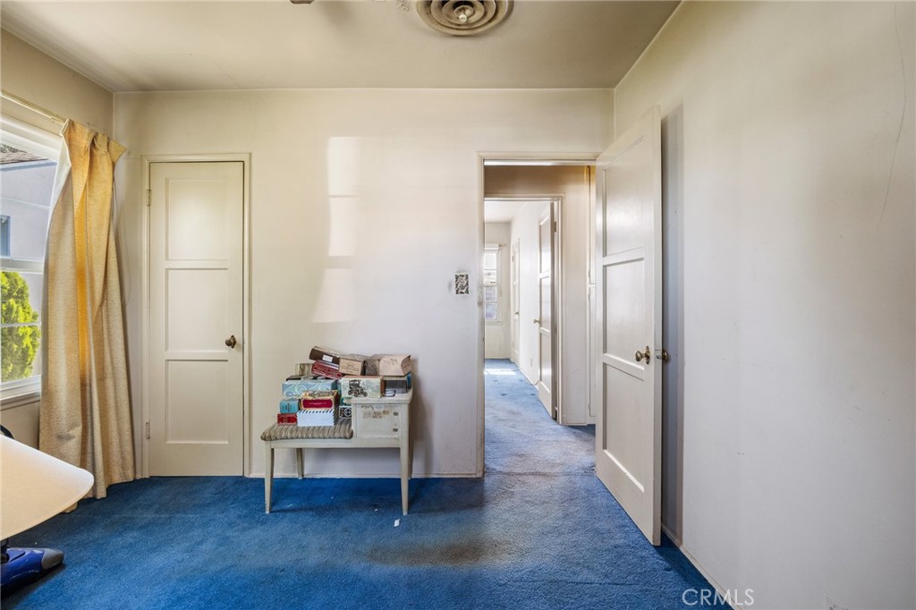 17650 Welby Way Lake Balboa, CA 91406 - Photo 21 of 38