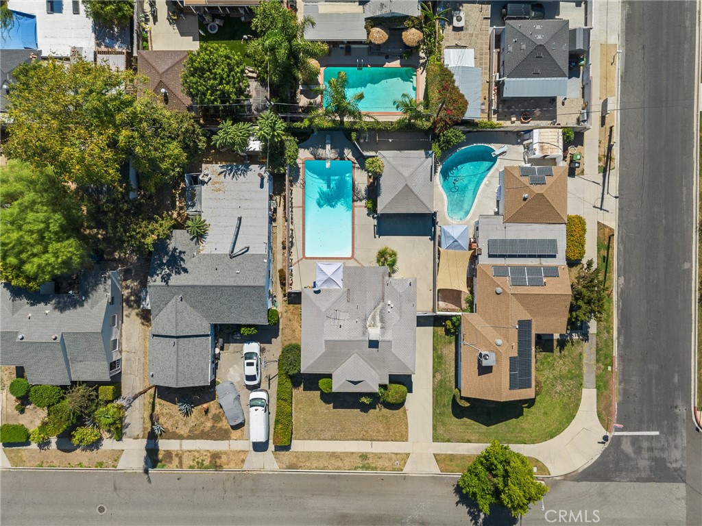 17650 Welby Way Lake Balboa, CA 91406 - Photo 36 of 38 an aerial view of multiple houses