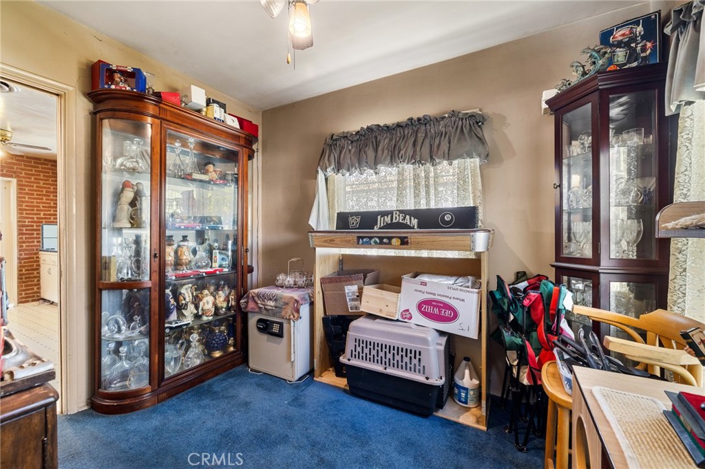 17650 Welby Way Lake Balboa, CA 91406 - Photo 7 of 38