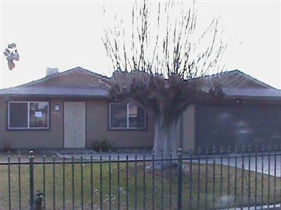 1591 East Springfield Avenue Reedley, CA 93654 - Photo 1 of 9