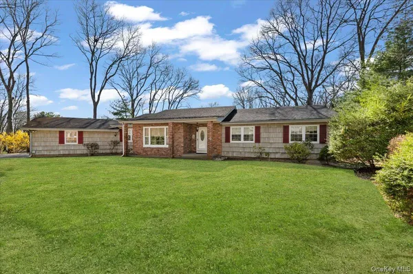 $1,095,000 | 22 Woodmont Road, Melville, NY 11747