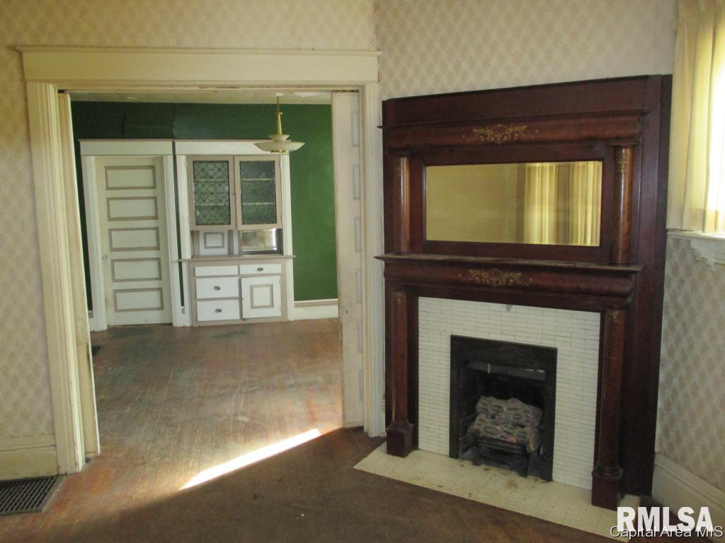 706 South State Street Springfield, IL 62704 - Photo 5 of 31