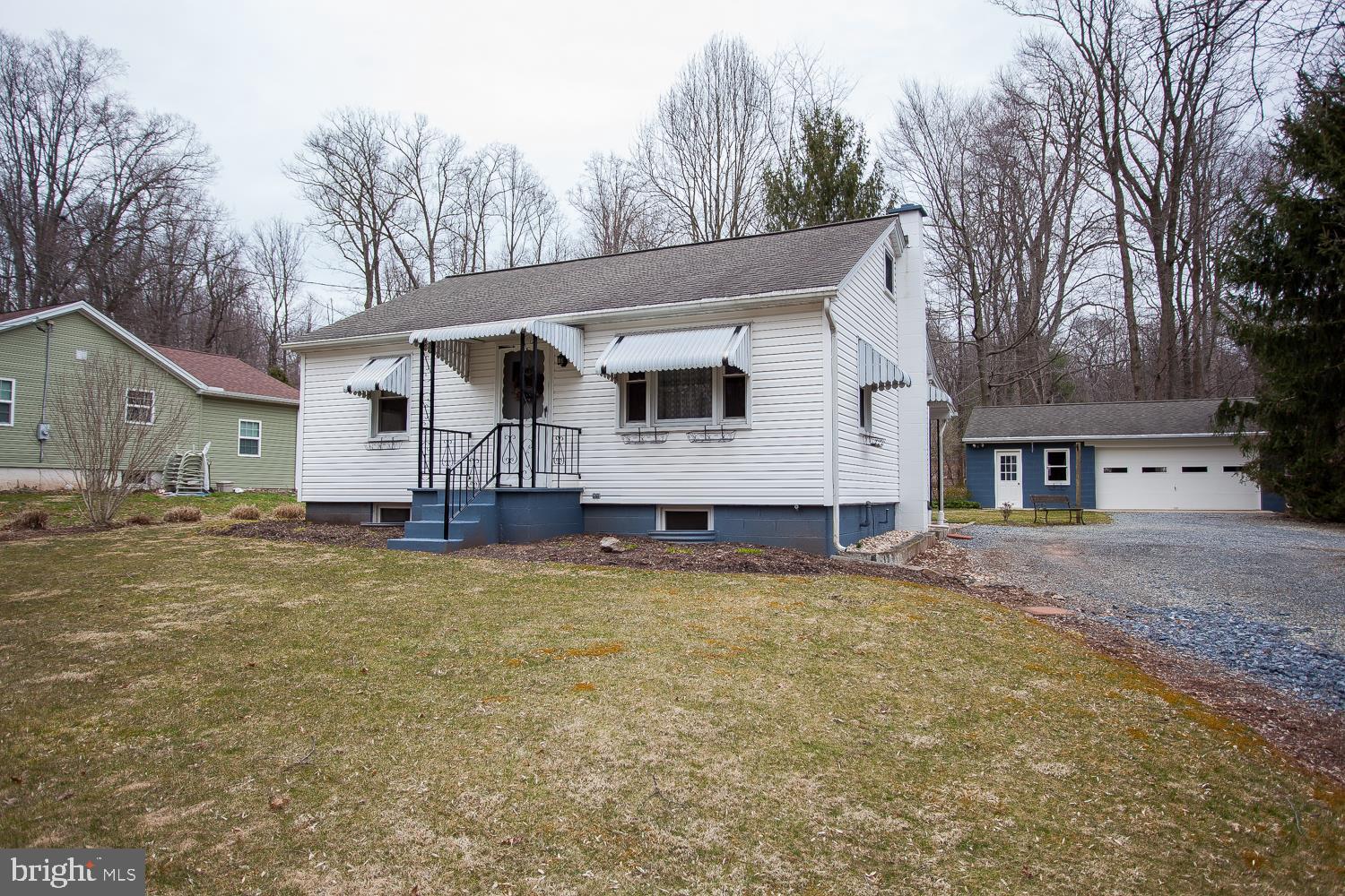 716 South Mount Pleasant Road Lebanon, PA 17042 - Photo 1 of 4 front