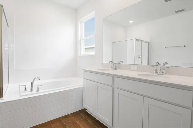 $349,950 | 1114 Olivine Avenue, Dundee, FL 33838