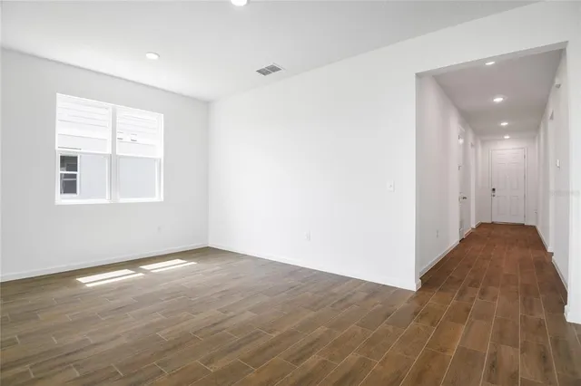 $349,950 | 1114 Olivine Avenue, Dundee, FL 33838