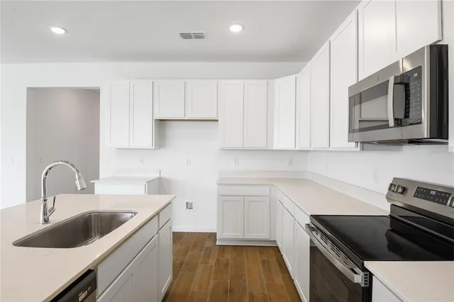 $349,950 | 1114 Olivine Avenue, Dundee, FL 33838