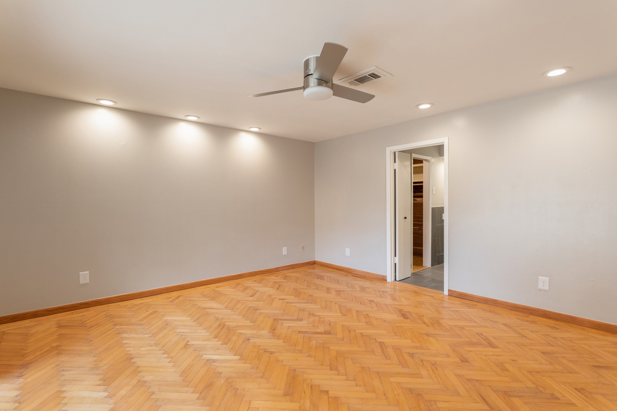 9106 Bonhomme Road Houston, TX 77074 - Photo 20 of 35