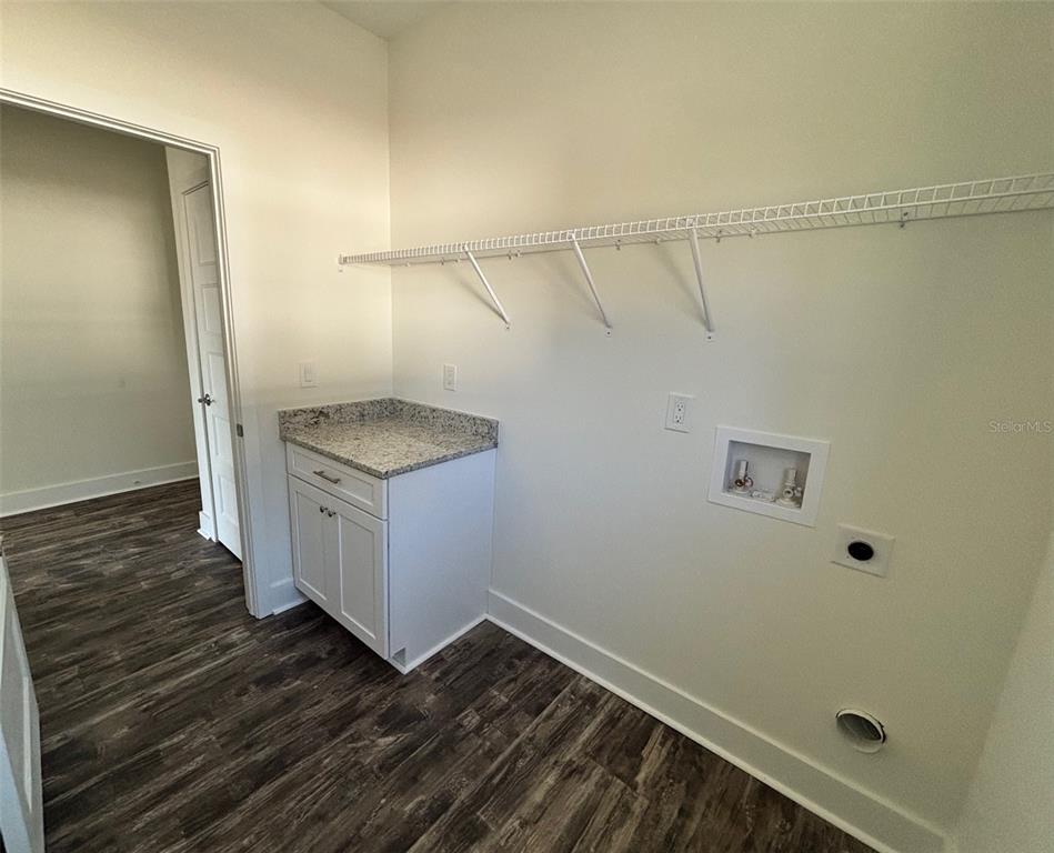 5949 South E County Road 21B Keystone Heights, FL 32656 - Photo 25 of 30 a bathroom with a sink and shower