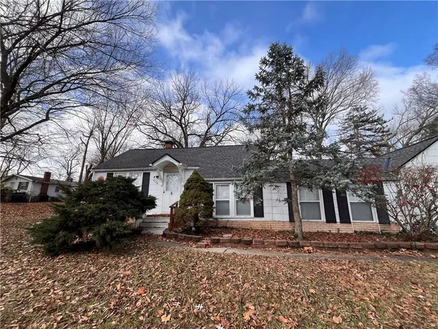 $239,999 | 9724 Pennsylvania Avenue, Kansas City, MO 64114