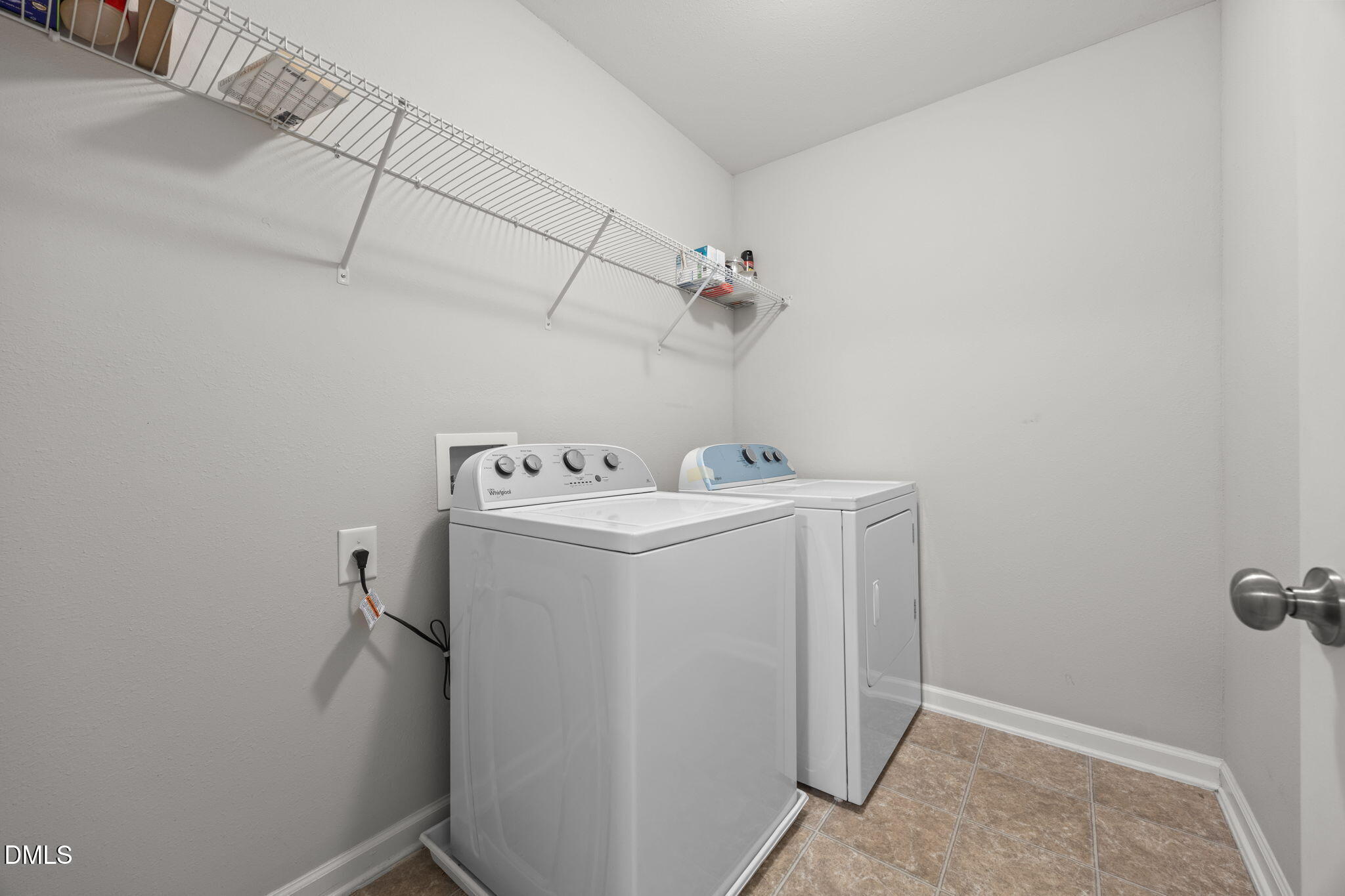 45 Crane Way Bunnlevel, NC 28323 - Photo 18 of 35 a utility room with dryer and washer