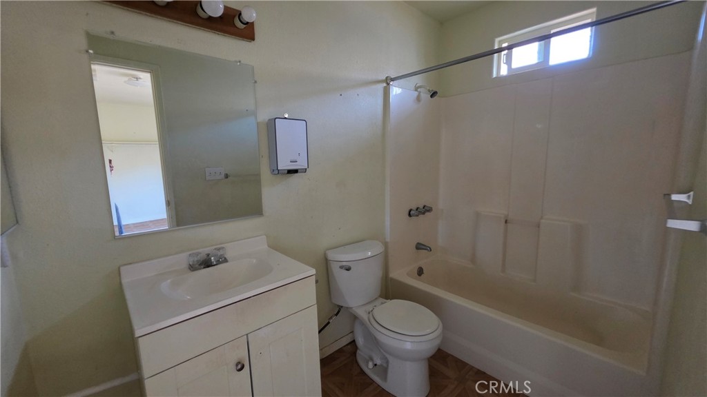 9540 St George Street Spring Valley, CA 91977 - Photo 12 of 16 Gallery Image 12