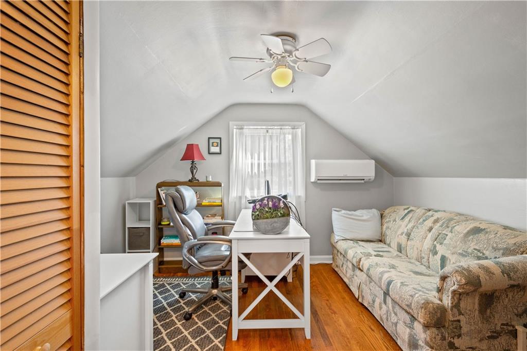 514 Greenlee Road Pittsburgh, PA 15227 - Photo 15 of 25 Gallery Image 15