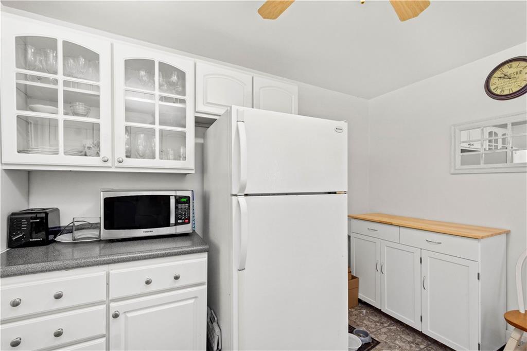 514 Greenlee Road Pittsburgh, PA 15227 - Photo 8 of 25 Gallery Image 8