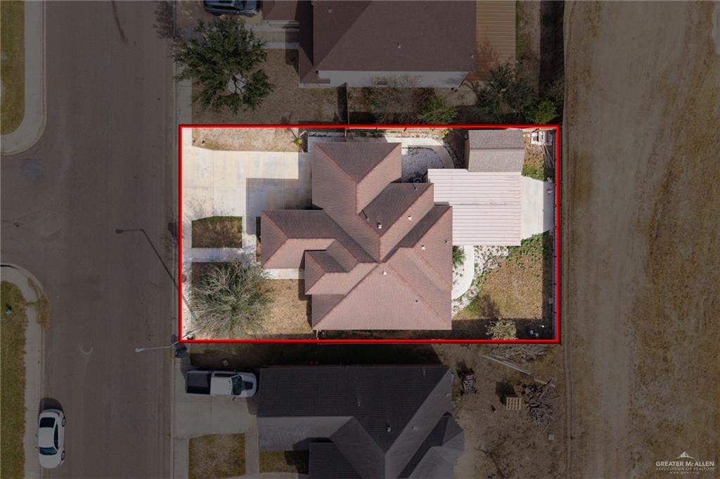 501 Olmo Street Mission, TX 78572 - Photo 15 of 17 view of living room with furniture and a potted plant