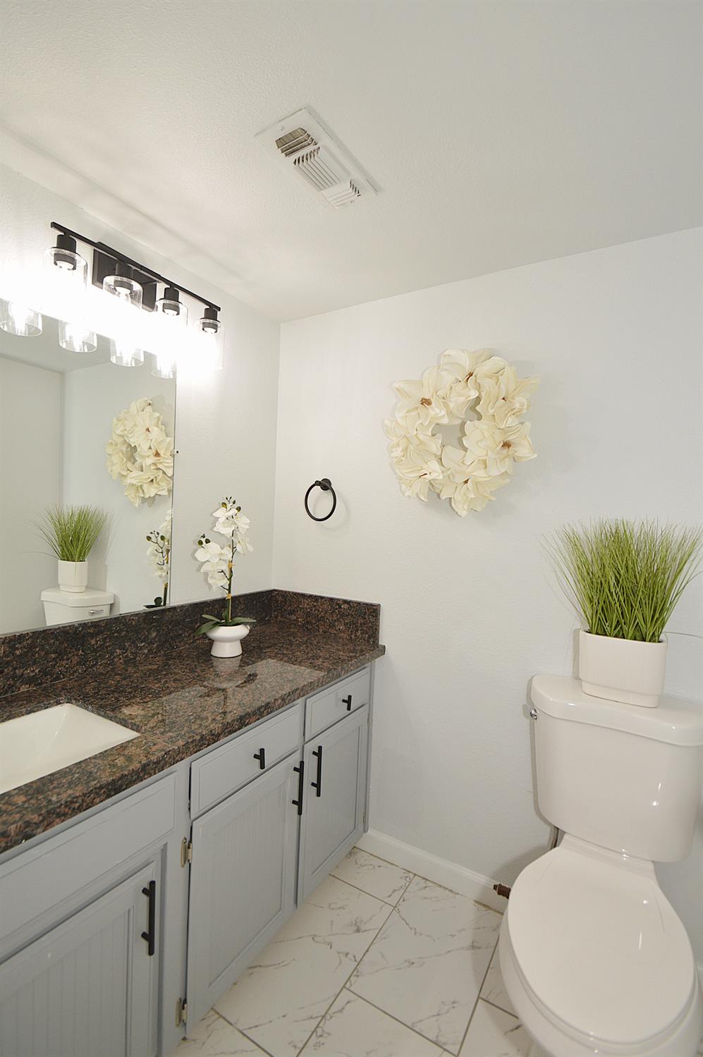 3290 North Rafael Avenue Fresno, CA 93722 - Photo 18 of 34