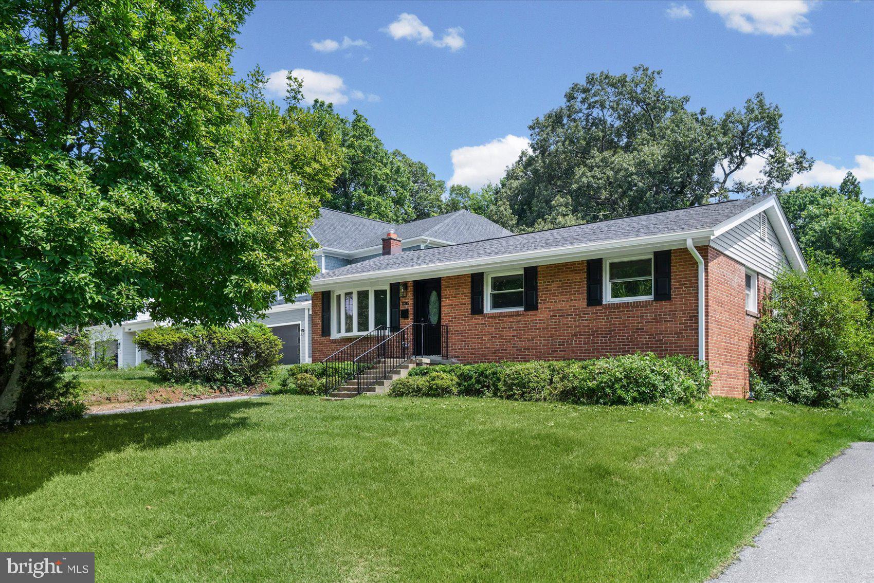 11305 Mapleview Drive Silver Spring, MD 20902 - Photo 3 of 51