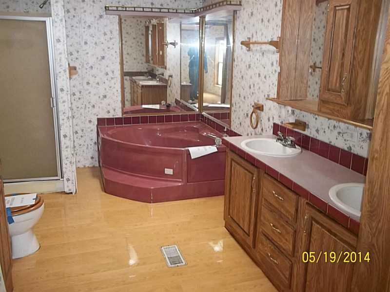 358 North Searsport Road Prospect, ME 04981 - Photo 9 of 16 Master Bath/Spa.