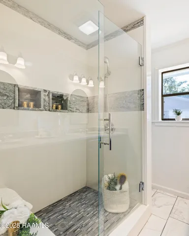 $325,000 | 209 Hermitage Avenue, Lafayette, LA 70503