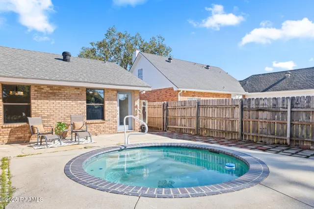 $325,000 | 209 Hermitage Avenue, Lafayette, LA 70503