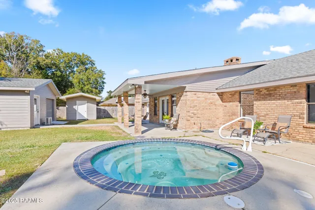 $325,000 | 209 Hermitage Avenue, Lafayette, LA 70503