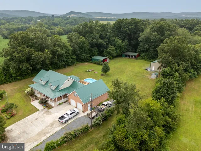 $699,000 | 6426 Lincoln Way East, Fayetteville, PA 17222