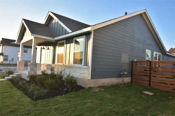 $1,799 | 343 Keefer, Kyle, TX 78640