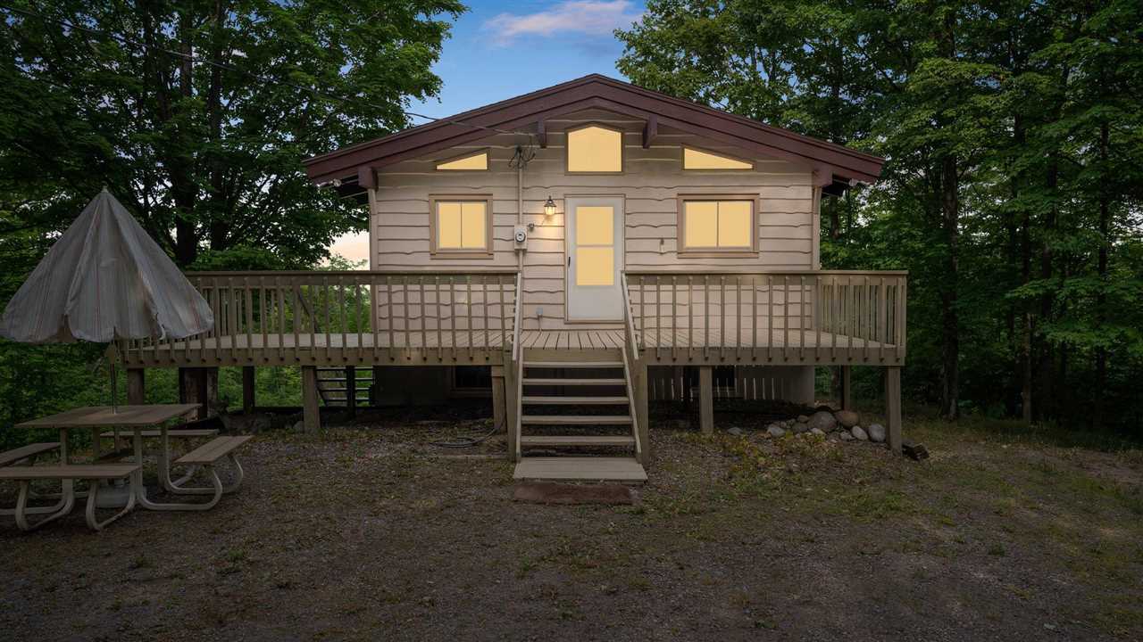 9396 Hunters Ridge Road Gaylord, MI 49735 - Photo 11 of 41 1889039-10.JPG
