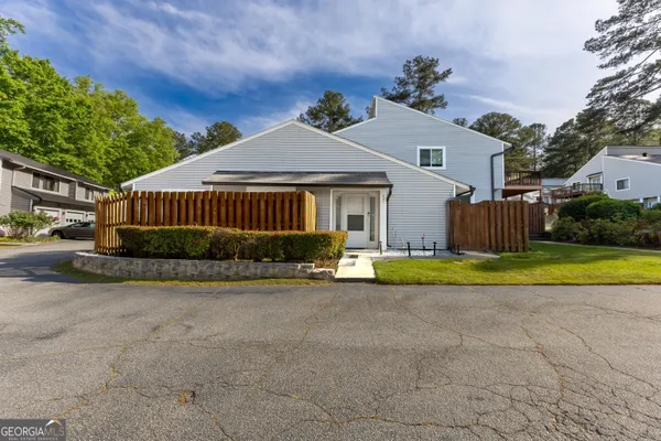 $236,000 | 221 Twiggs Corners, Peachtree City, GA 30269