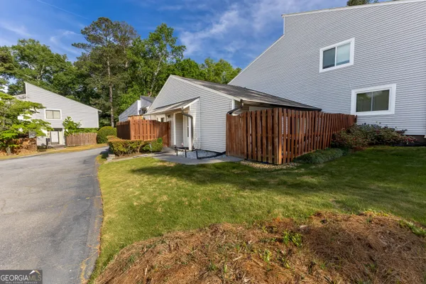 $236,000 | 221 Twiggs Corners, Peachtree City, GA 30269