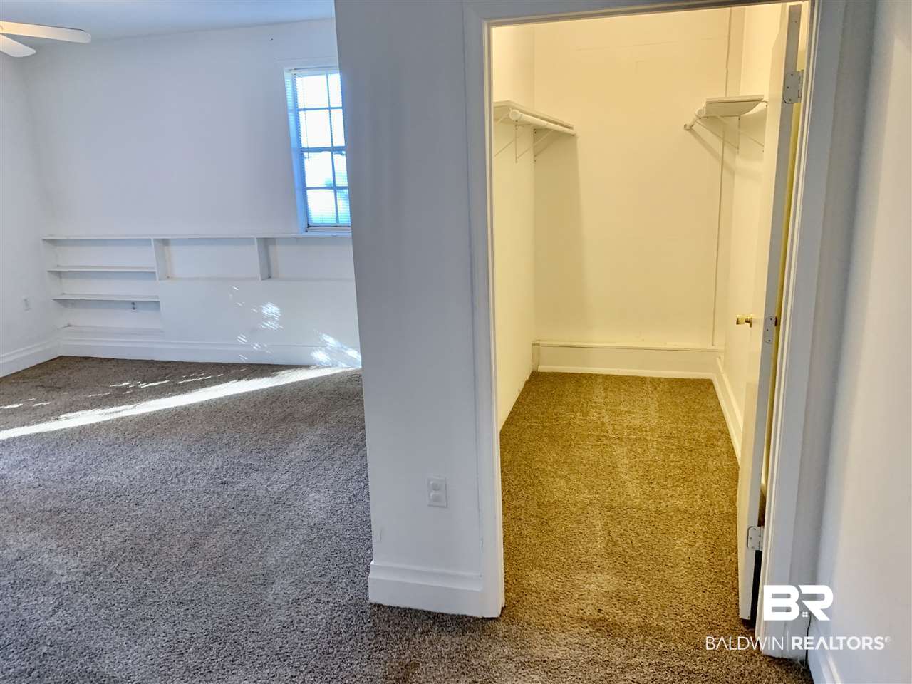 911 South Juniper Street Foley, AL 36535 - Photo 5 of 30