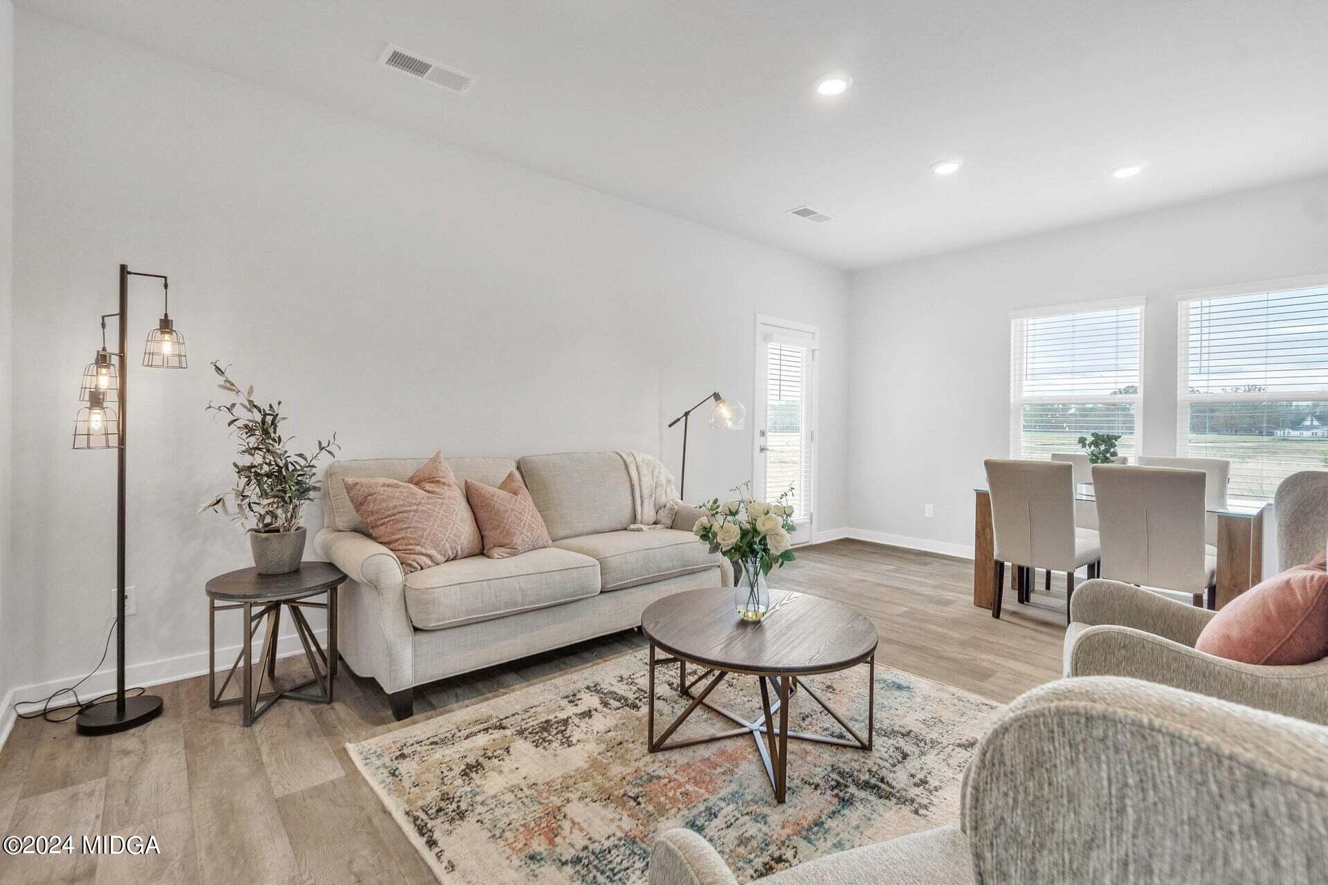 324 Rusty Plow Lane, Unit 33 Perry, GA 31069 - Photo 10 of 44 shiloh living room