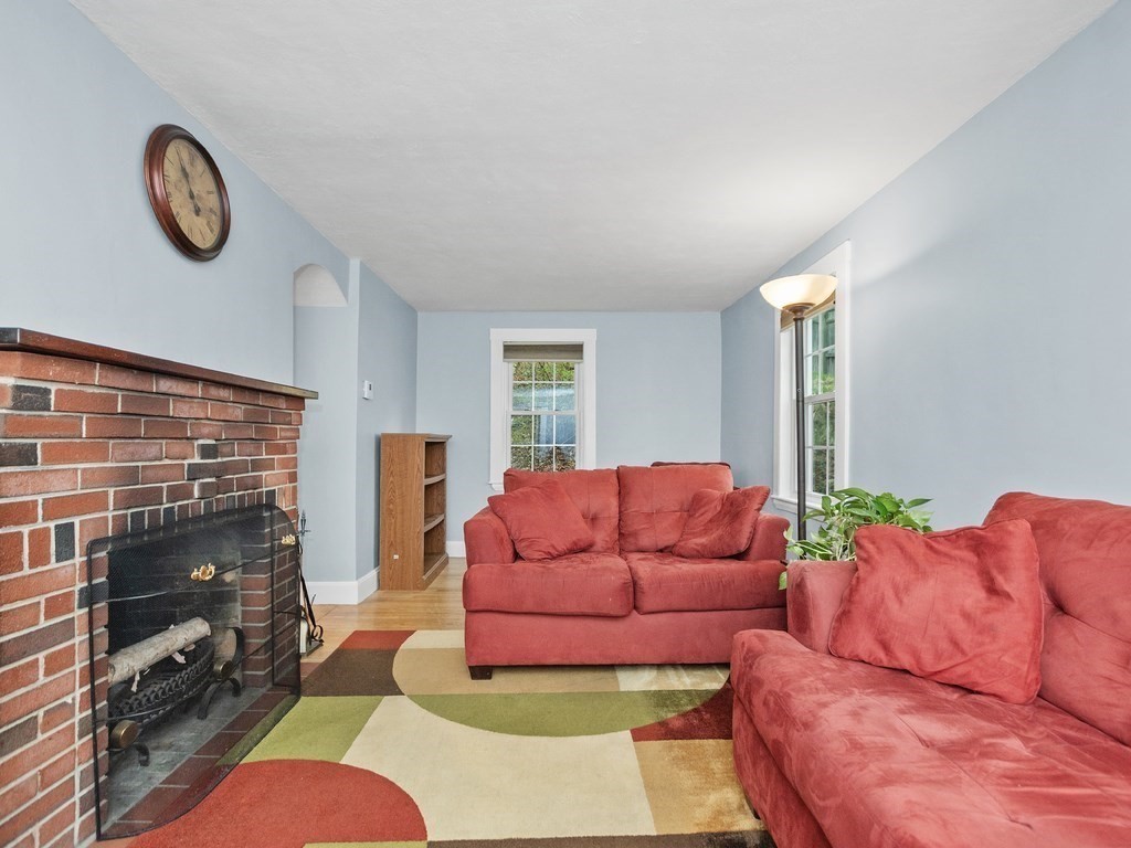 46 College Farm Road Waltham, MA 02451 - Photo 5 of 34 Gallery Image 5
