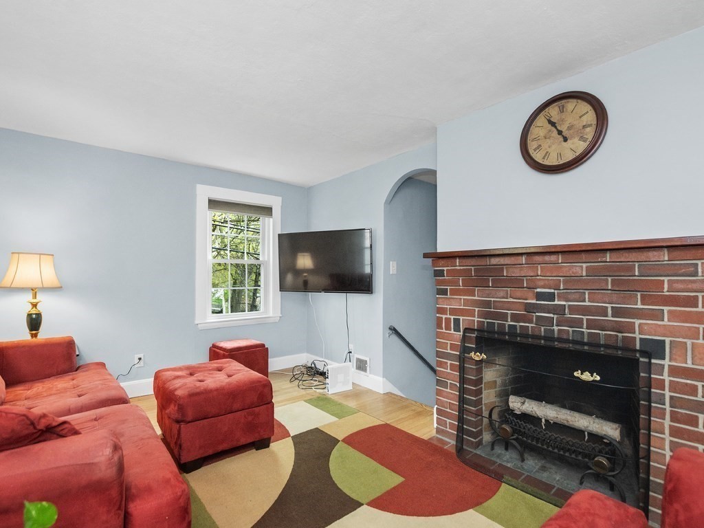 46 College Farm Road Waltham, MA 02451 - Photo 8 of 34 Gallery Image 8
