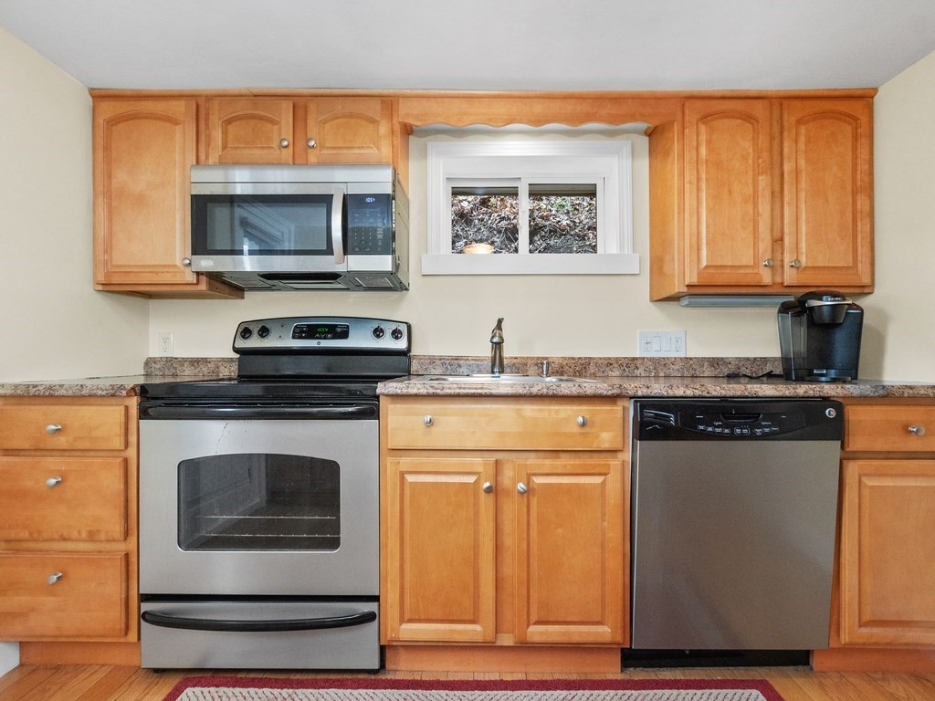 46 College Farm Road Waltham, MA 02451 - Photo 9 of 34 Gallery Image 9