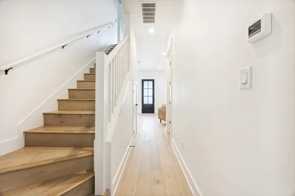 $3,200 | 1034 Grant Wood Avenue, Unit 107, Driftwood, TX 78619