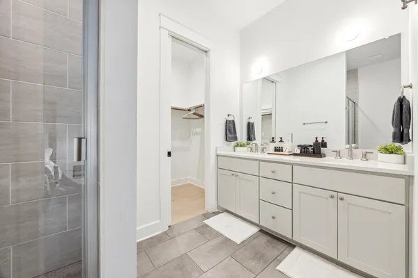 $3,200 | 1034 Grant Wood Avenue, Unit 107, Driftwood, TX 78619