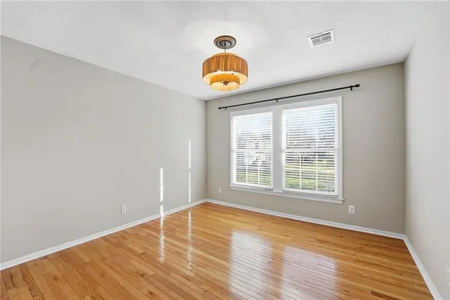 $485,000 | 5206 West 157th Place, Overland Park, KS 66224