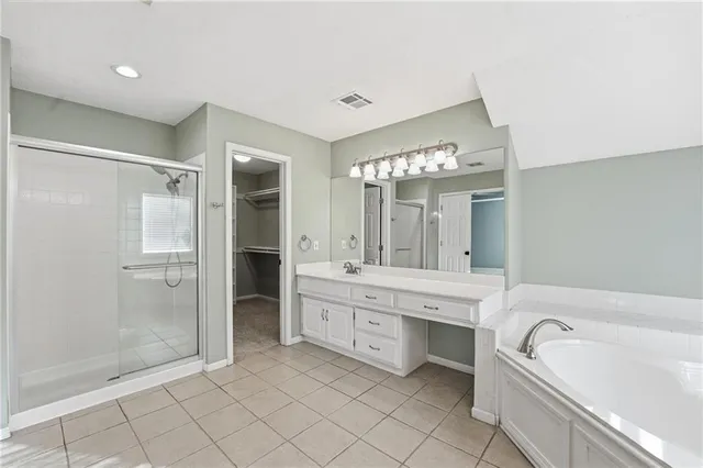 $485,000 | 5206 West 157th Place, Overland Park, KS 66224