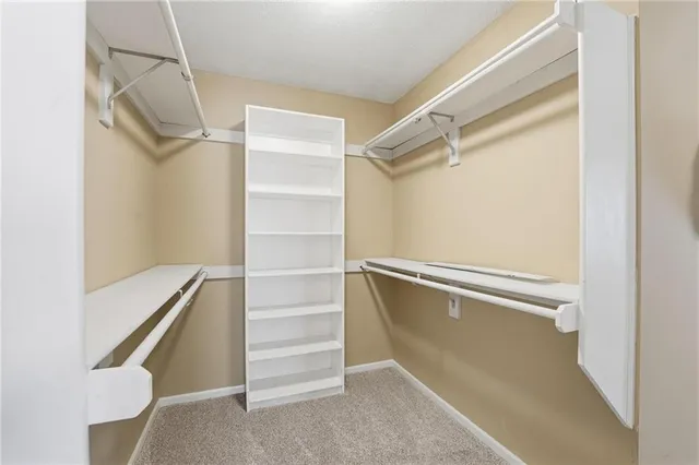 $485,000 | 5206 West 157th Place, Overland Park, KS 66224