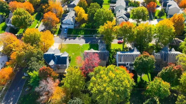 $485,000 | 5206 West 157th Place, Overland Park, KS 66224