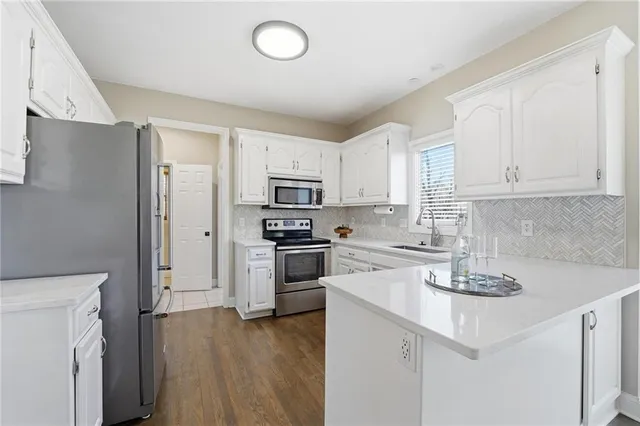 $485,000 | 5206 West 157th Place, Overland Park, KS 66224