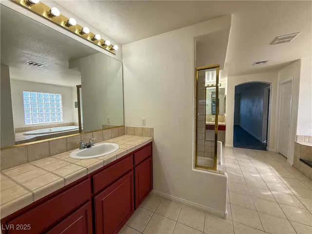 $7,350 | 10246 Valaspen Street, Las Vegas, NV 89183