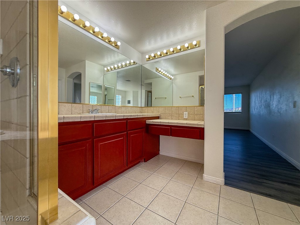 10246 Valaspen Street Las Vegas, NV 89183 - Photo 18 of 54