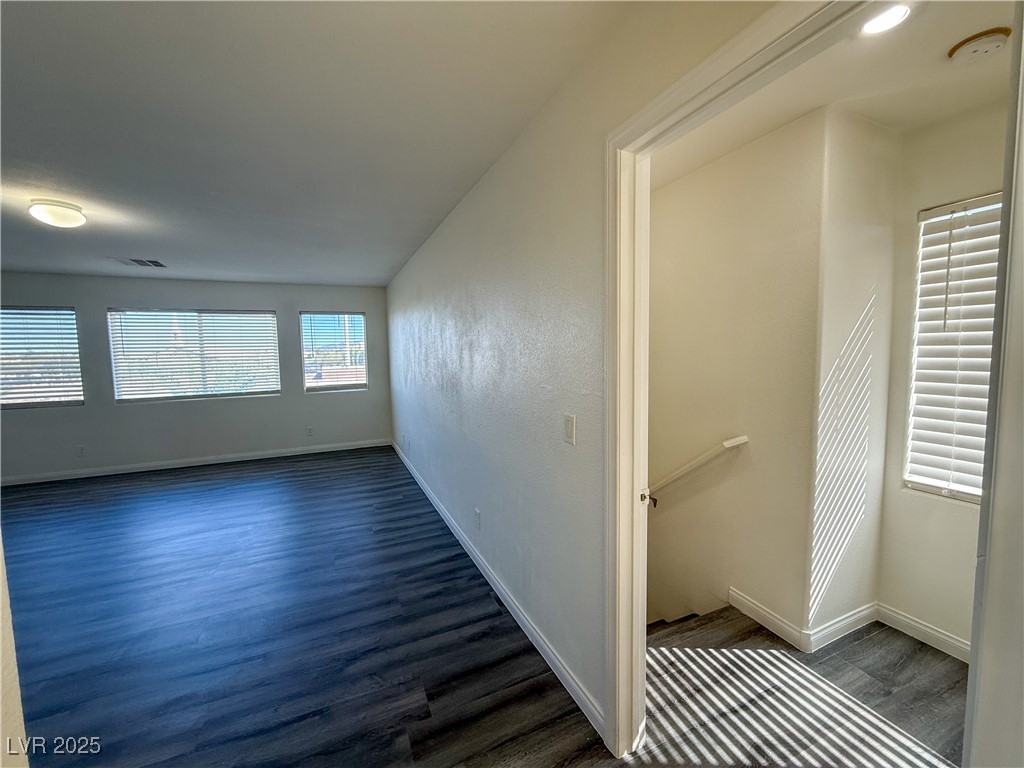 10246 Valaspen Street Las Vegas, NV 89183 - Photo 19 of 54