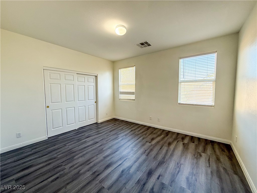 10246 Valaspen Street Las Vegas, NV 89183 - Photo 2 of 54