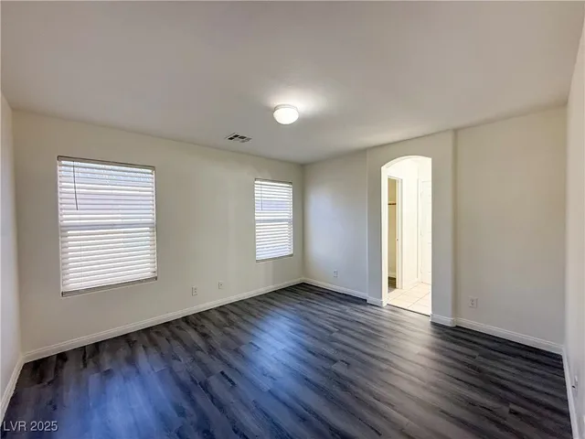 $7,350 | 10246 Valaspen Street, Las Vegas, NV 89183
