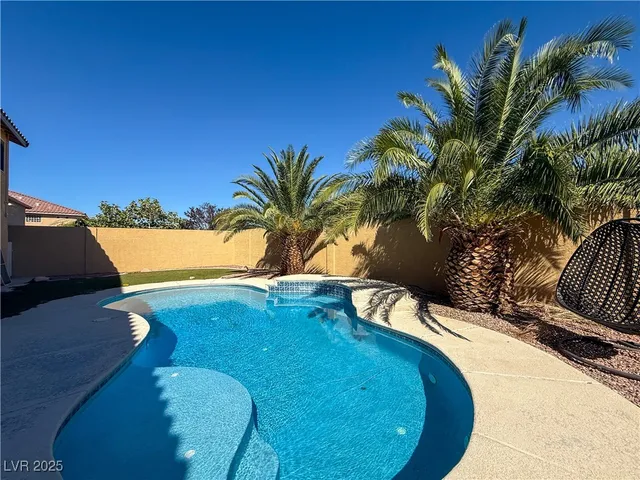 $7,350 | 10246 Valaspen Street, Las Vegas, NV 89183