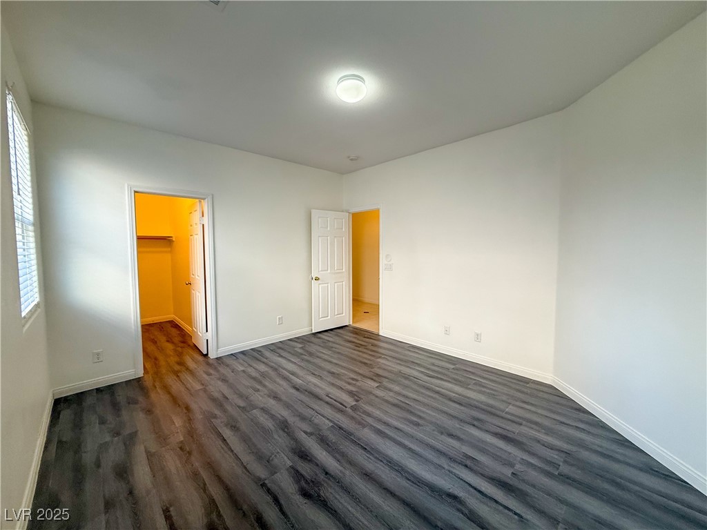 10246 Valaspen Street Las Vegas, NV 89183 - Photo 6 of 54