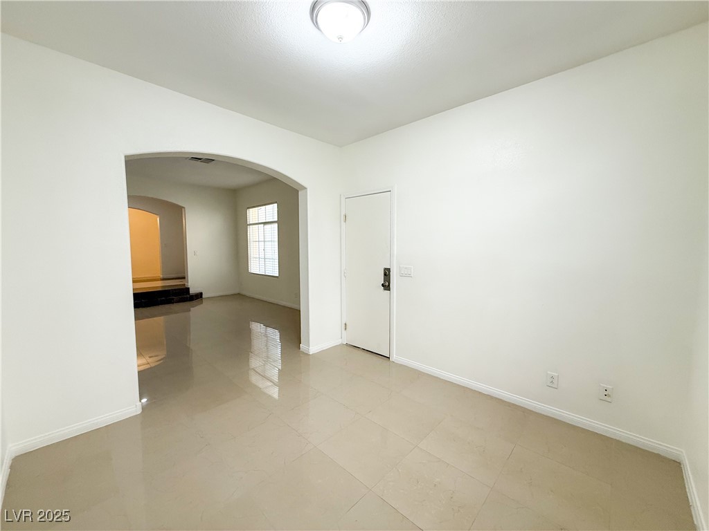 10246 Valaspen Street Las Vegas, NV 89183 - Photo 10 of 54