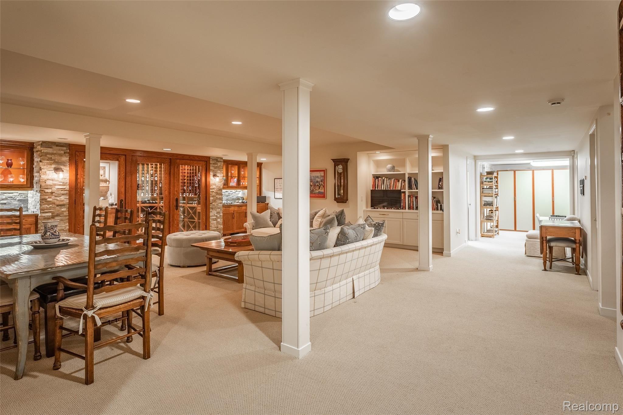 222 Aspen Road Birmingham, MI 48009 - Photo 35 of 50 33.jpg